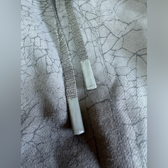 Lululemon Warm Down Jogger *7/8 Length
Thread Dye Rover Black - Picture 10 of 14